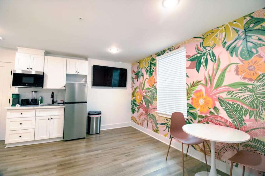 Summer Tropics Studio Apartment Two Queen Beds กาลเวสตัน ภายนอก รูปภาพ